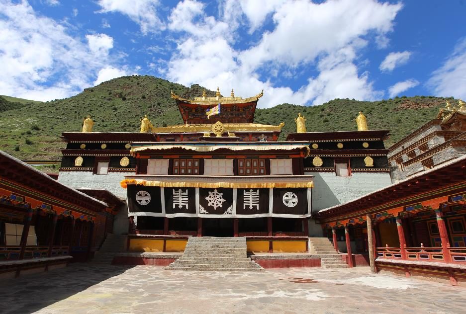 第六批 · 近现代重要史迹及代表性建筑封面