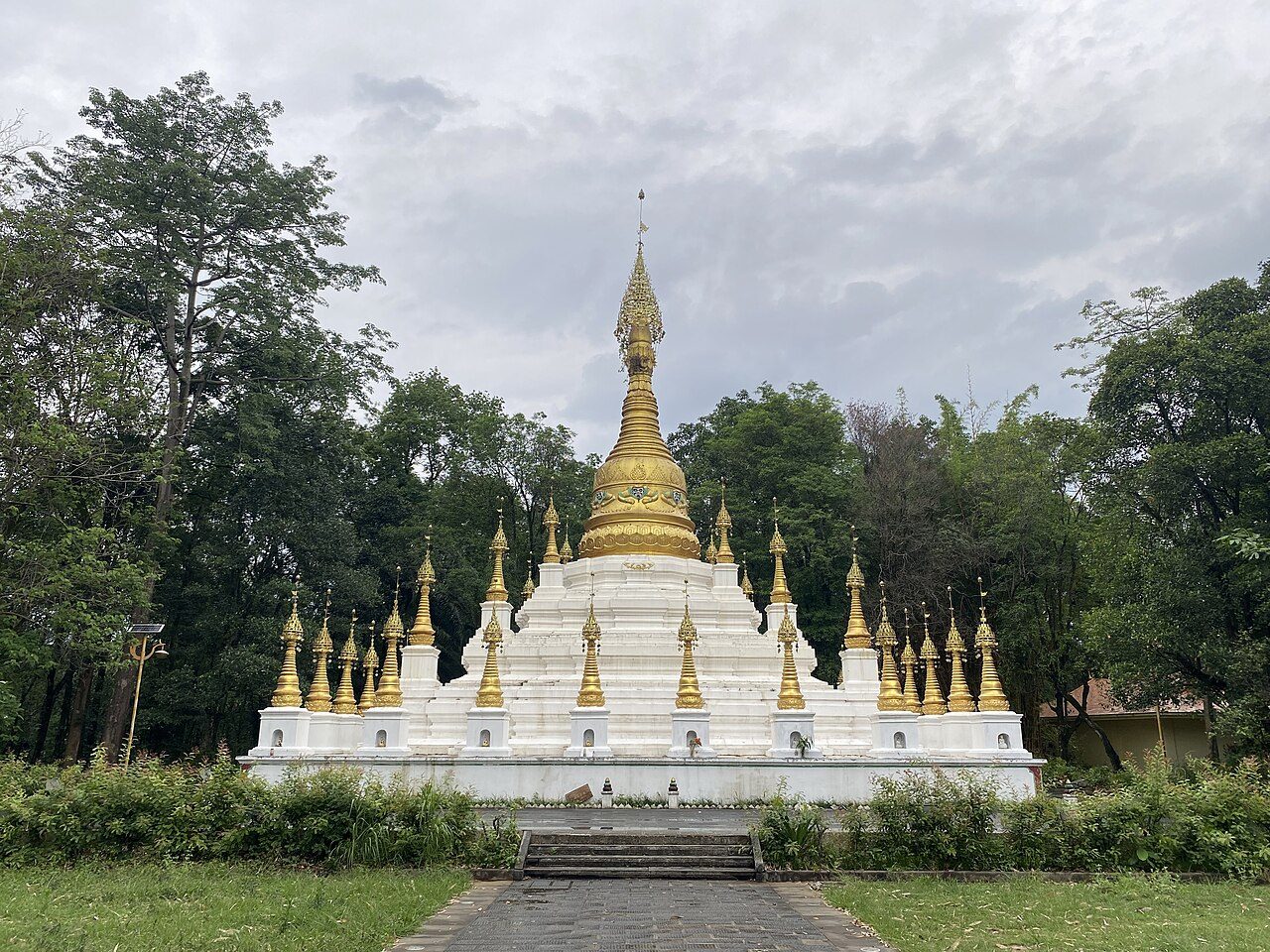 第六批 · 近现代重要史迹及代表性建筑封面