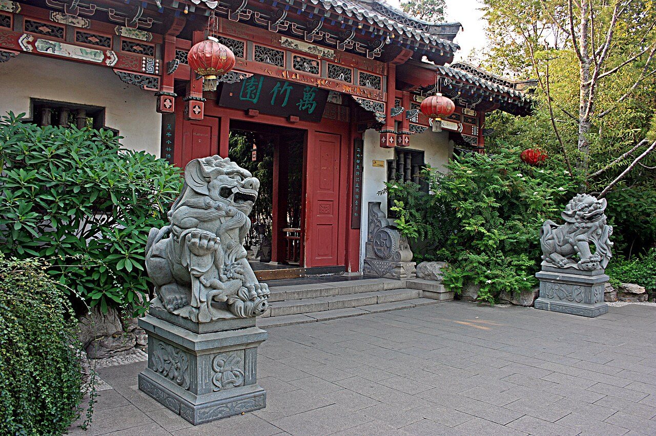 第八批 · 近现代重要史迹及代表性建筑封面