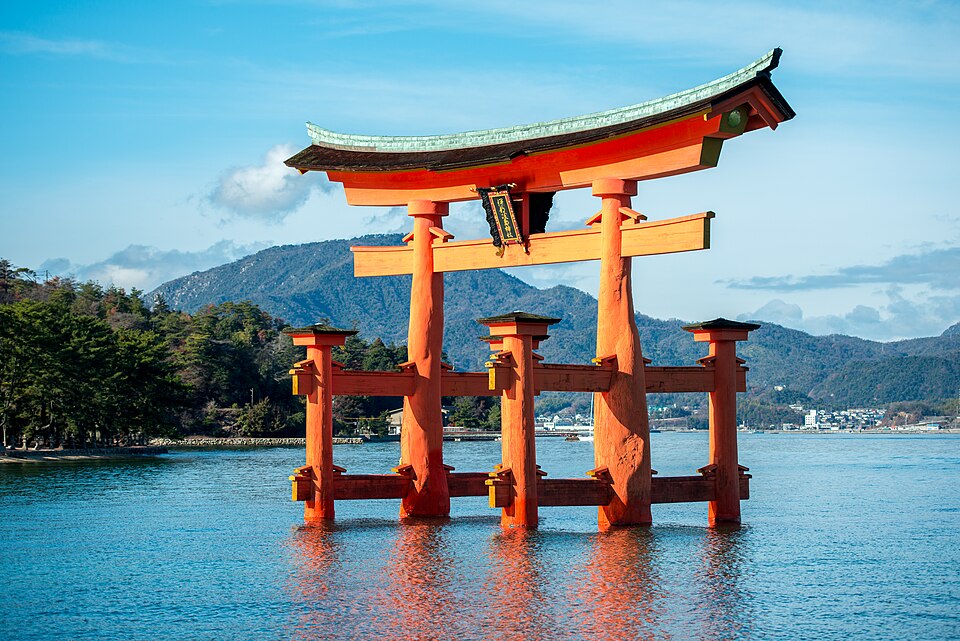 严岛神社世界遗产封面